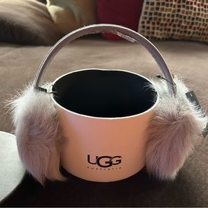 UGG Gray Earmuffs, kids O/S, NWT, Brand new with original case